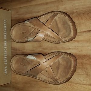 Bogs Todos slide sandal, tan/nude color, size 6